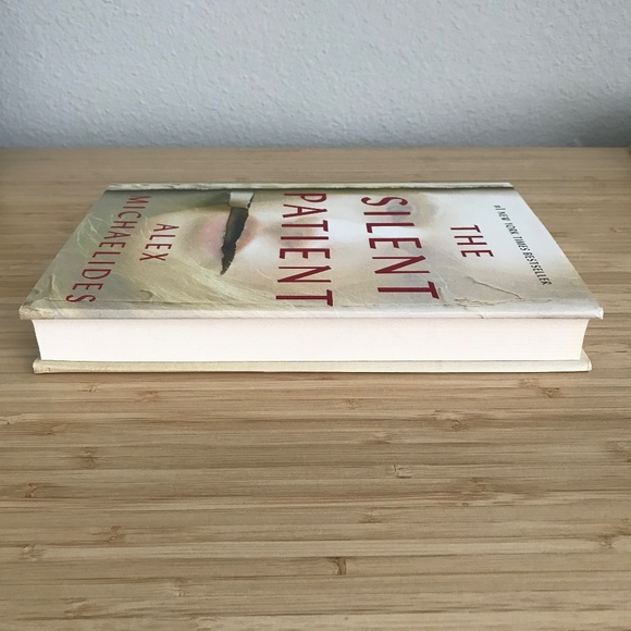 The Silent Patient by Alex Michaelides - Picture 5 of 11